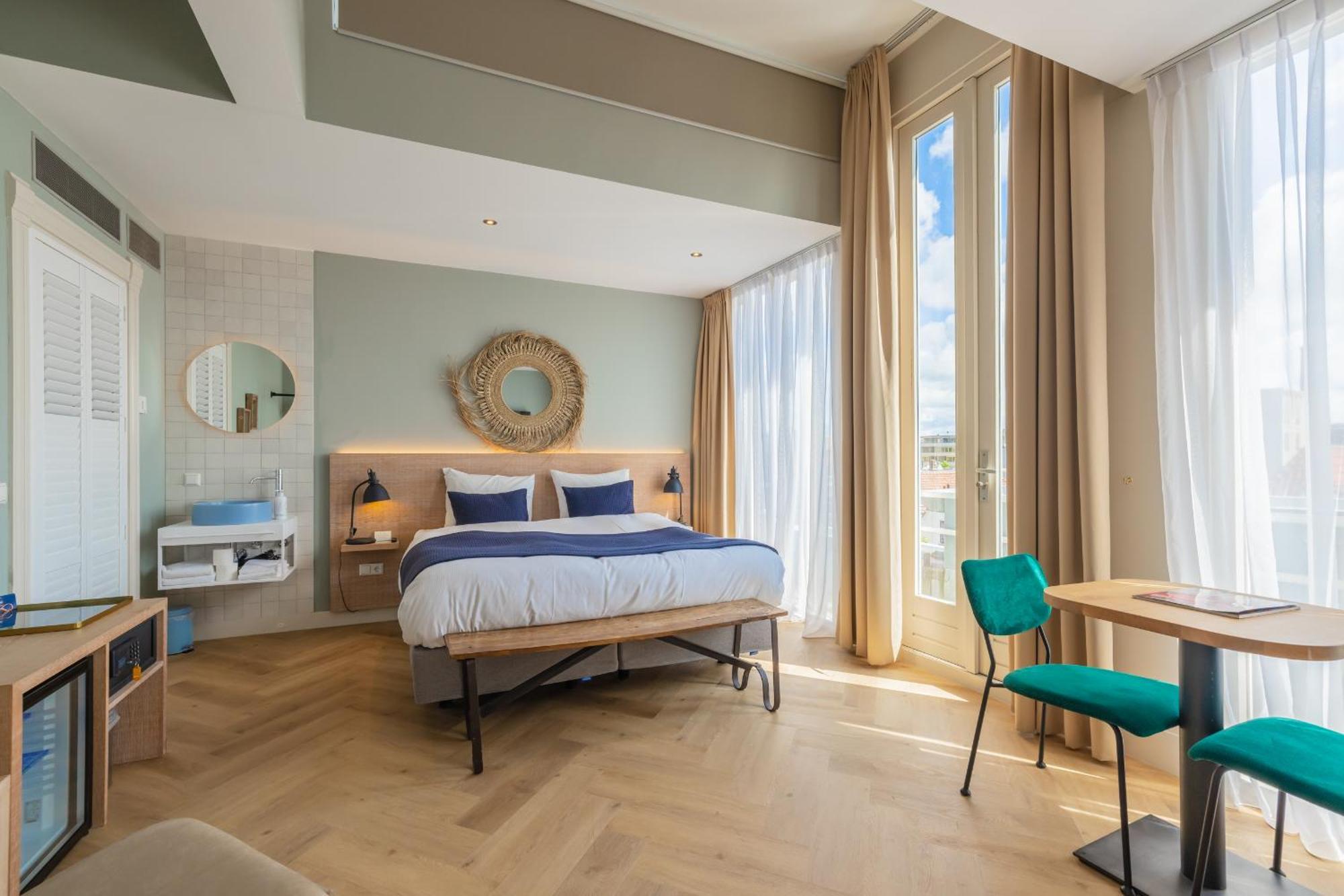 Rembrandt Hotel